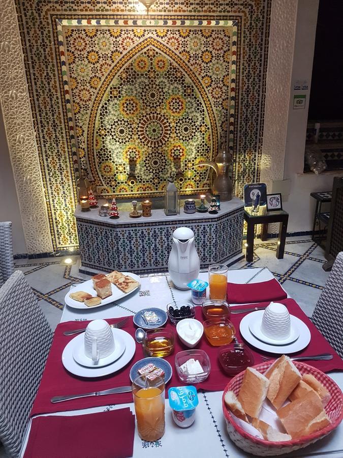 Riad Adarissa Fez Bagian luar foto