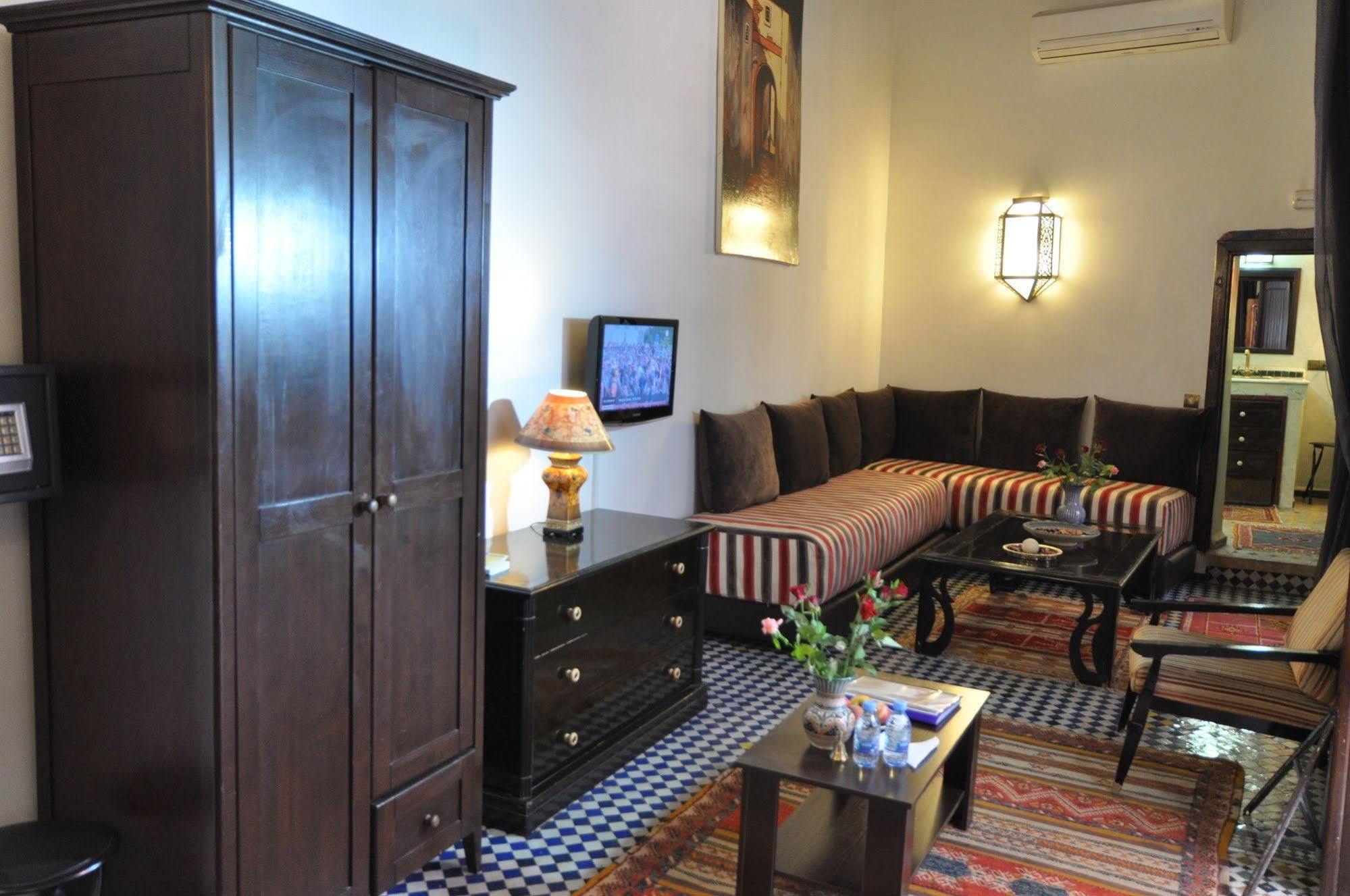 Riad Adarissa Fez Bagian luar foto